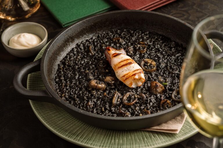 Black Rice paella